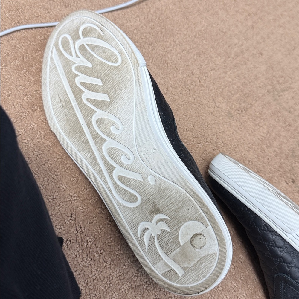 Gucci Black Embossed Slip-On Loafers - Picture 5 of 6